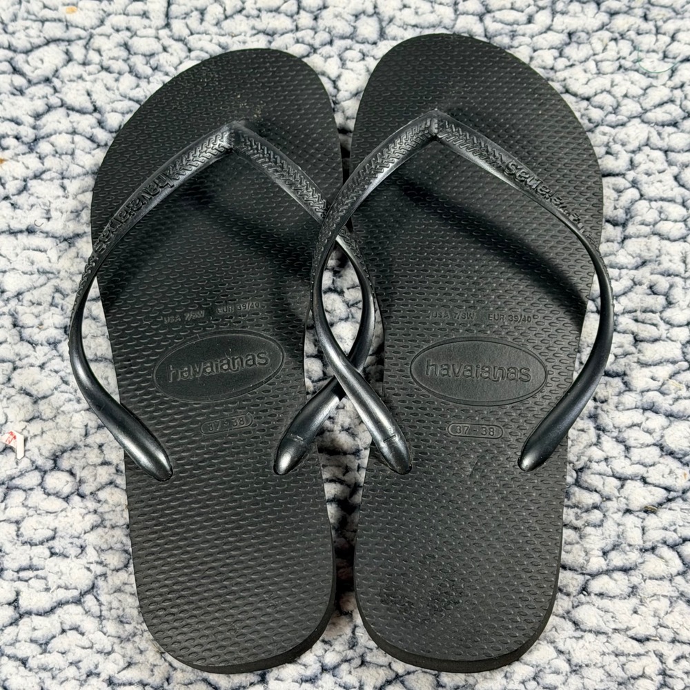 Havaianas Slim Flip Flop Sandals Women 7/8 Black Rubber Thong Beach Minimalist